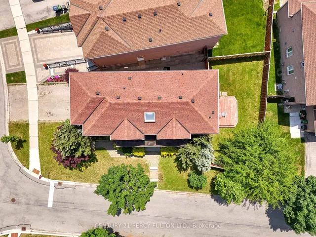 Additional image 27 of 66 Moreau Tr