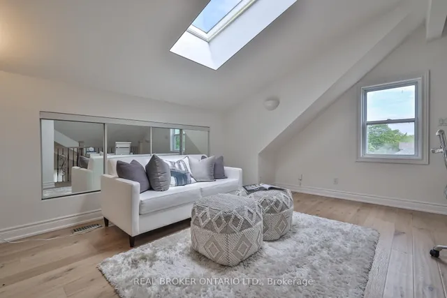 Additional image 17 of 70 Colonial Ave