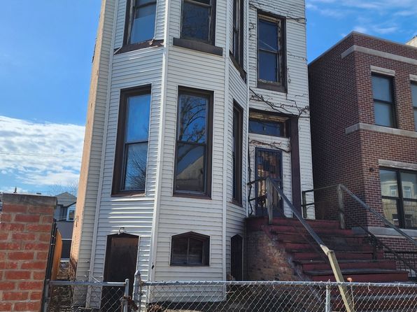 3362 S Giles Ave, Chicago, IL 60616