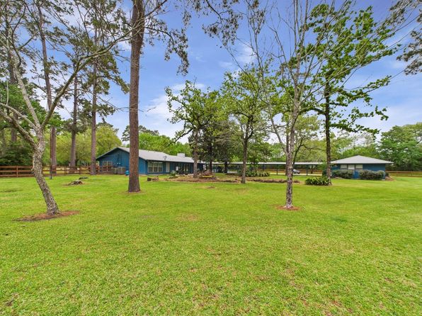 1310 Golden Bear Ln, Humble, TX 77339