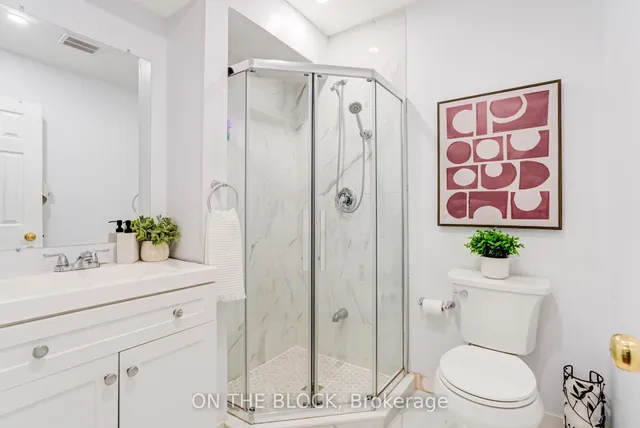 Additional image 39 of 224 Rosemount Ave Unit 4