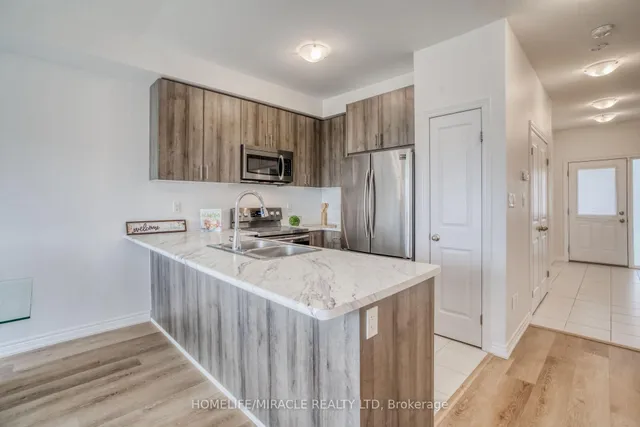 Additional image 10 of 19 Pinot Cres