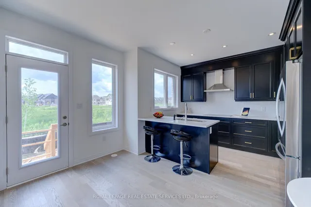 Additional image 9 of 3222 Crystal Dr