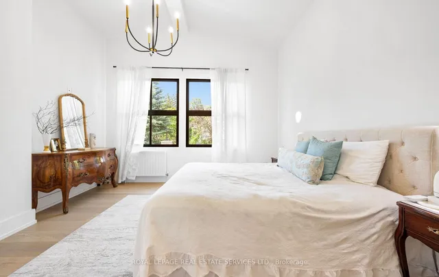 Additional image 22 of 10 Colwood Rd