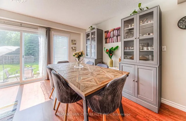 Additional image 18 of 972 Strasburg Rd Unit 4