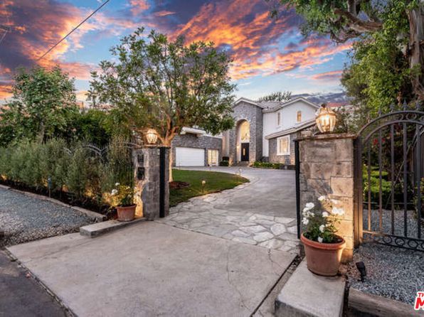 11797 Chaparal St, Los Angeles, CA 90049