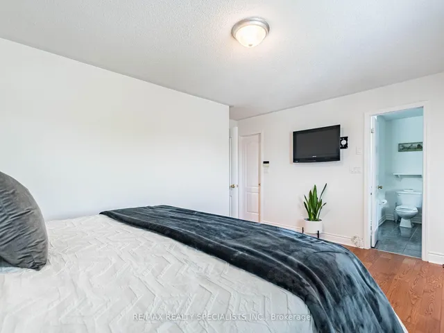 Additional image 33 of 1776 Samuelson Circ