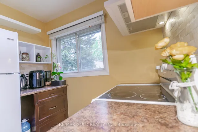 Additional image 15 of 16 Gatsby Sq