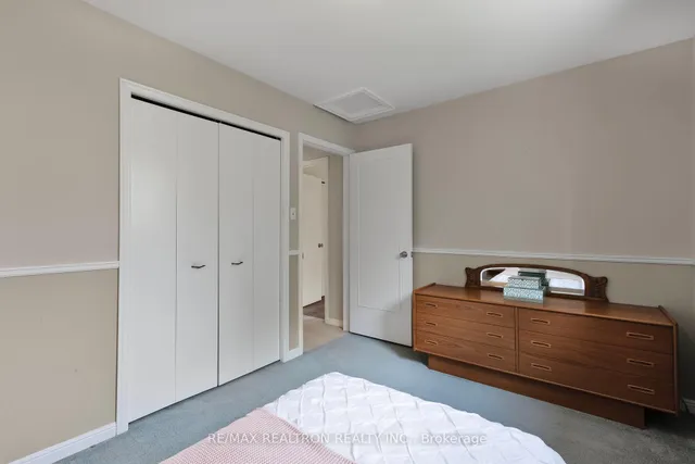 Additional image 28 of 5198 Broughton Cres