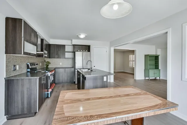 Additional image 17 of 65 West Glen Ave