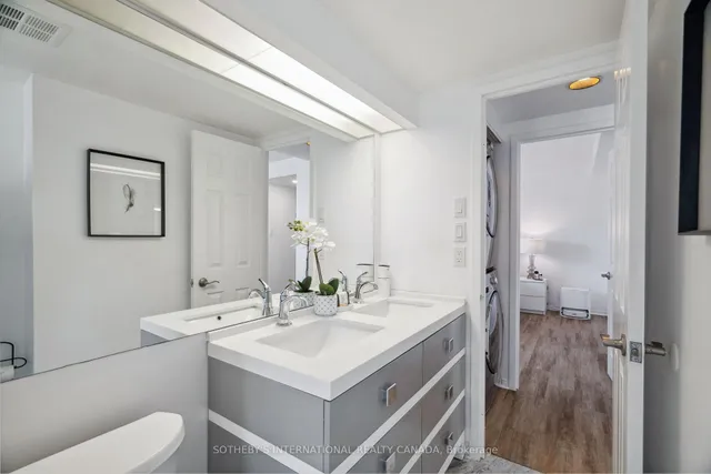 Additional image 35 of 99 Harbour Sq Unit 3212