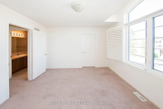 Additional image 22 of 4198 Fuller Cres