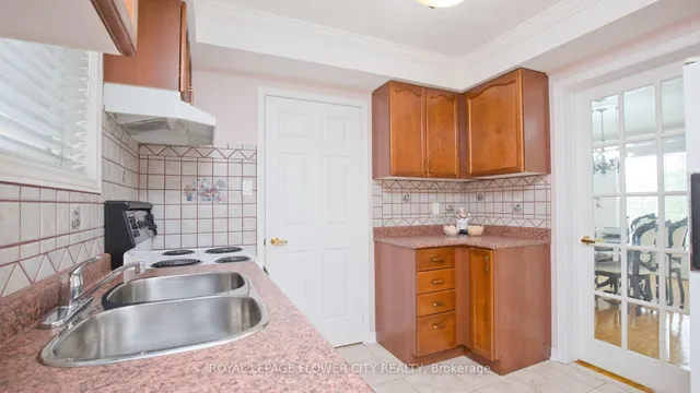 Additional image 16 of 627 Driftcurrent Dr