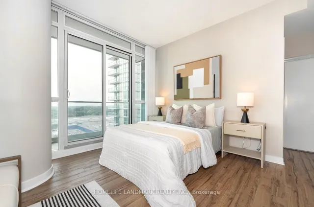 Additional image 20 of 33 Singer Crt Unit 1811