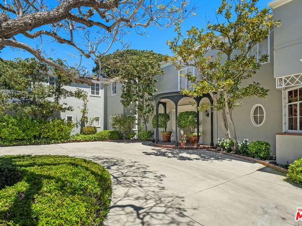 11080 Chalon Rd, Los Angeles, CA 90077