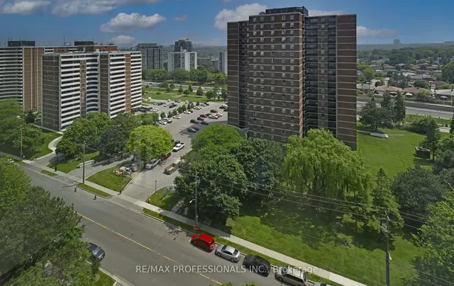 Additional image 18 of 40 Richview Rd Unit 1605