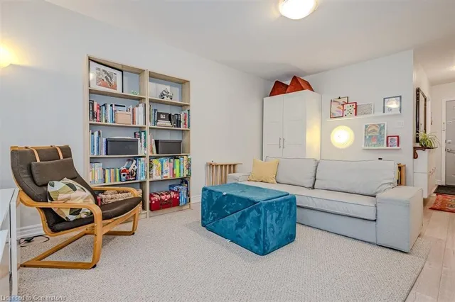 Additional image 11 of 51 Fairview Ave