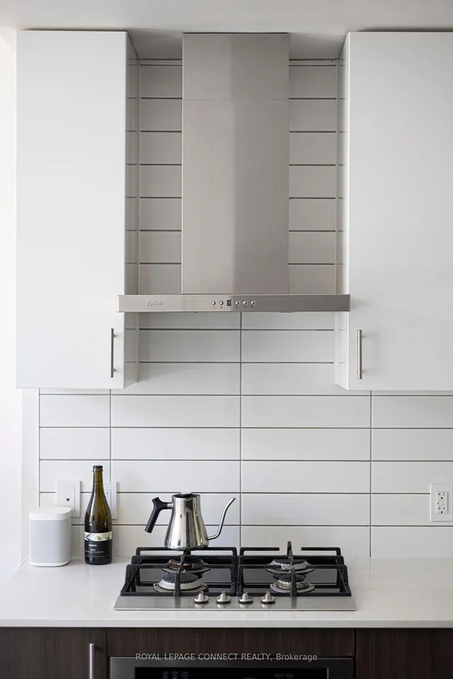 Additional image 12 of 38 Howard Park Ave Unit 150