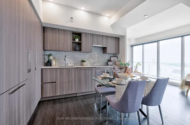 Additional image 2 of 19 Bathurst St Unit 2111