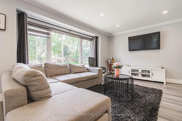 Additional image 7 of 302 East 43rd St