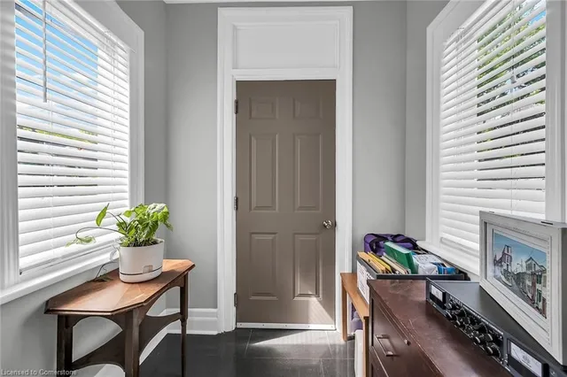 Additional image 8 of 287 King St