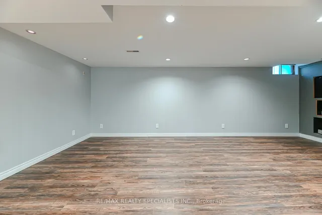 Additional image 38 of 100 Kimbark Dr