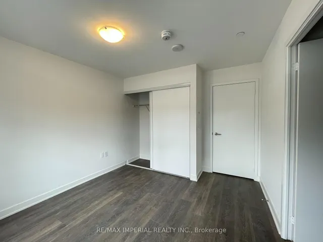 Additional image 7 of 195 Redpath Ave Unit 404