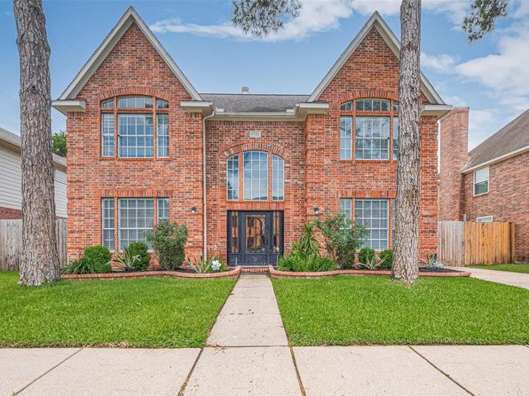 5722 Henniker Dr, Houston, TX 77041