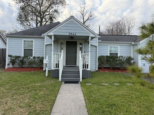 2044 Des Jardines St, Houston, TX 77023