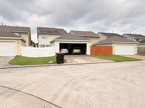 19603 Green Chase Ln, Houston, TX 77073