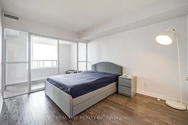 Additional image 23 of 35 Empress Ave Unit 901