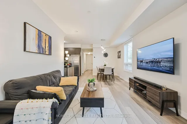 Additional image 8 of 256 ROYAL YORK Rd Unit 114