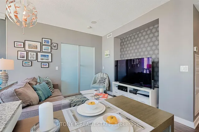 Additional image 4 of 110 Charles St Unit 3204