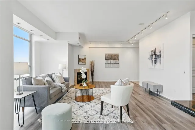 Additional image 7 of 5 Marine Parade Dr Unit 912