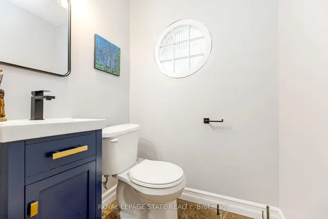 Additional image 21 of 366 Aberdeen Ave