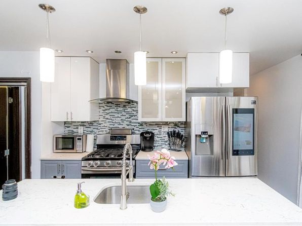 52 Bradford St, Brooklyn, NY 11207