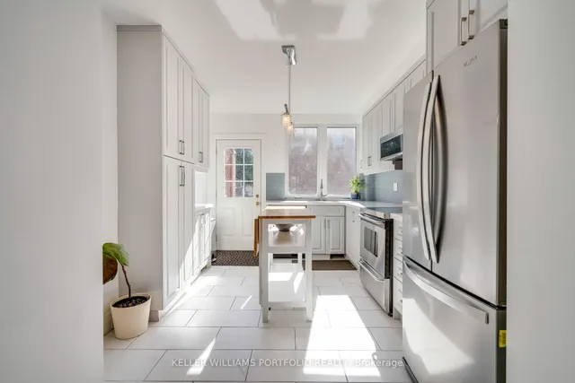 Additional image 17 of 166 Gilmour Ave