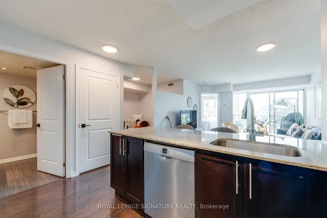 Additional image 5 of 125 Western Battery Rd Unit 711