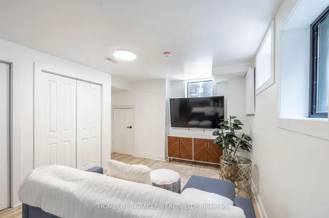 Additional image 3 of 1 Givins St