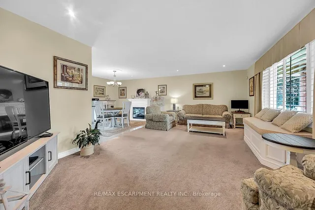 Additional image 7 of 102 Kennedy Ave