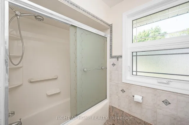 Additional image 22 of 85 Robinhood Dr