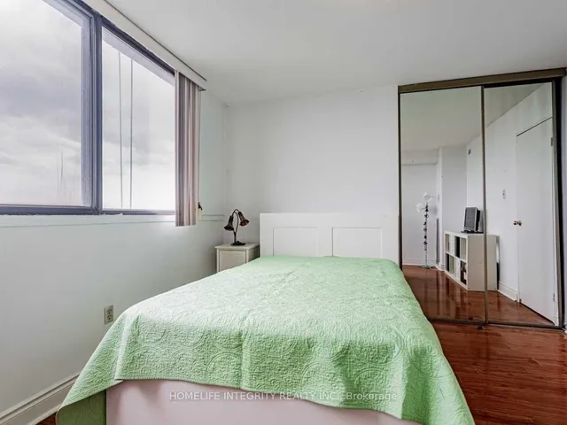 Additional image 23 of 150 Neptune Dr Unit 904