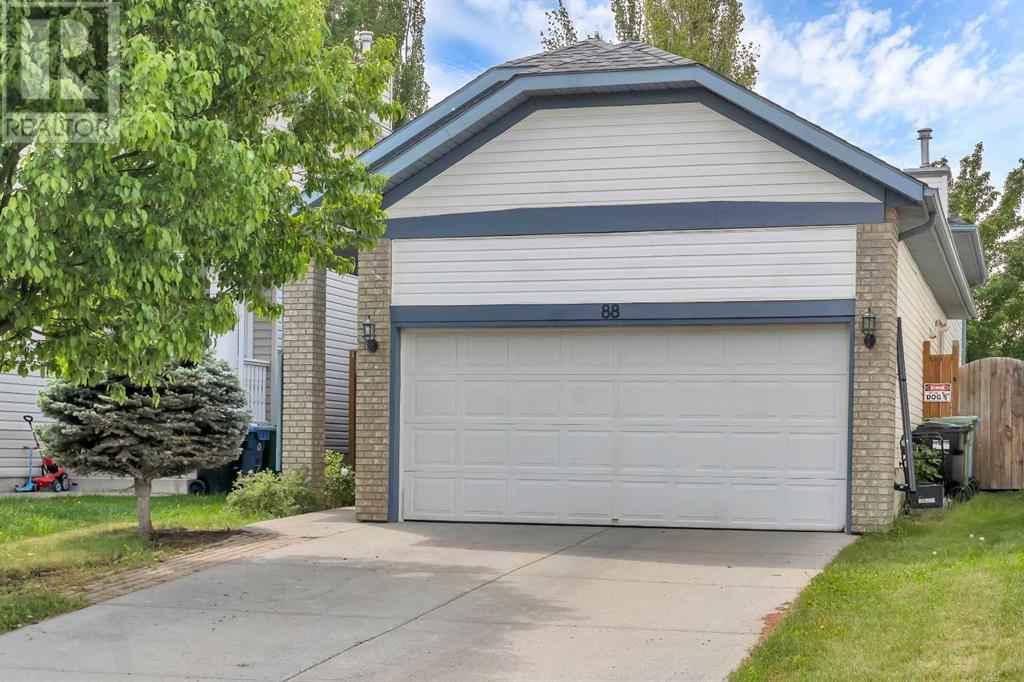 88 Mt Apex Crescent SE|Calgary, Alberta T2Z2V3