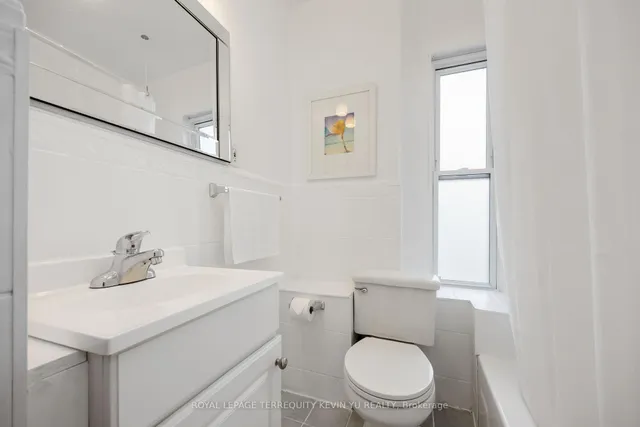 Additional image 16 of 23 Edwin Ave