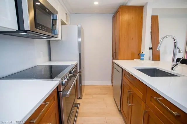 Additional image 17 of 10 Ellen St Unit 303