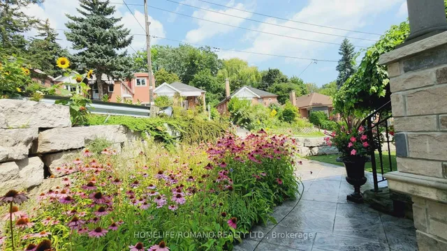 Additional image 21 of 566 Mcroberts Ave