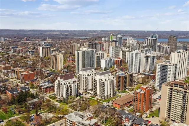 Additional image 43 of 81 Robinson St Unit 809