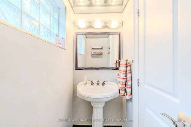 Additional image 34 of 1471 Paddington Crt