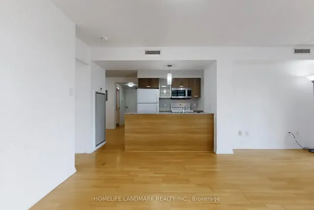 Additional image 11 of 38 Grenville St Unit 808