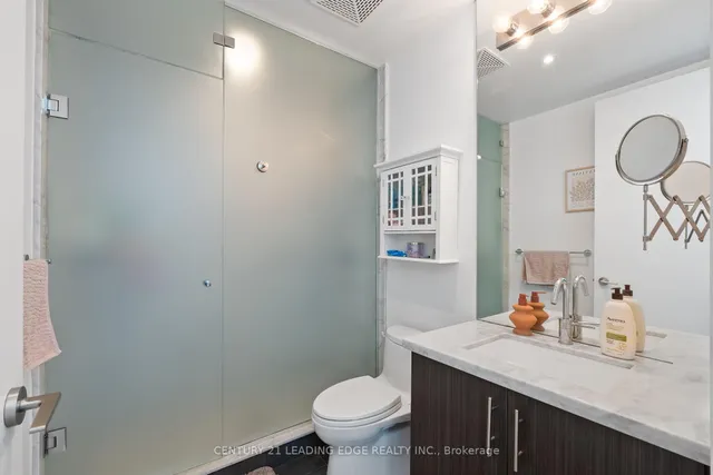 Additional image 9 of 39 Queens Quay Unit 828